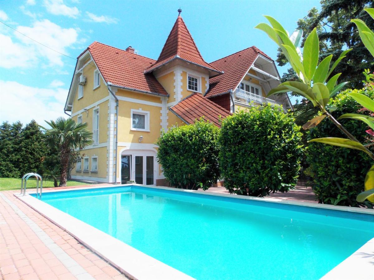 Eden Villa Apartmanhaz Balatonfured Exterior photo