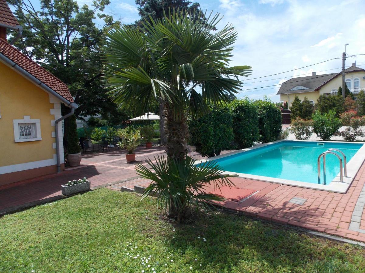 Eden Villa Apartmanhaz Balatonfured Exterior photo