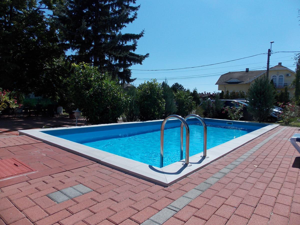 Eden Villa Apartmanhaz Balatonfured Exterior photo